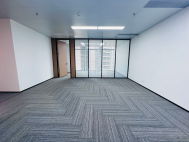 民治甲级楼、精装130平、1+1格局