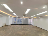 有色大厦278平精装3＋1