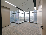 清湖地铁口甲级楼、精装251平、4+1