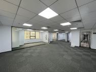 岗厦地铁口同心大厦高使用率245平4+1