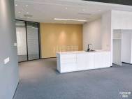 龙华中心、甲级写字楼168平、2+1格局