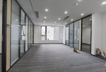 光浩国际中心朝北向199平4＋1格局出租