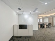 中信大厦380平精装6＋1