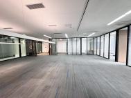 智慧广场573平4＋1格局出租