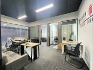 民治甲级写字楼精装75平2+1格局