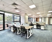 大阳台户型 东南向 带家私470平