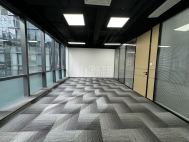 科兴科学园344.52㎡ 电梯口6+1