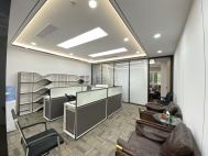 福田国际商会中心110平精装1+1格局