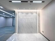 红山地铁龙光玖钻甲级写字楼233平采光好