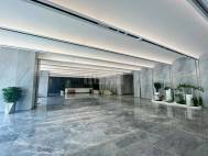 坂田北地铁口精装办公室274平3+1格局