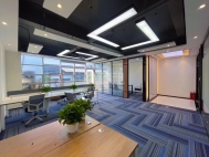 软件园带阳台169平 全落地窗 特价