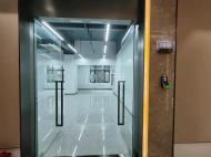 深圳北精装办公室180平3+1格局