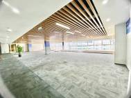 德维森电梯口超门面  带阳台 地铁口