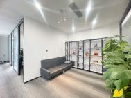 方大城朝北向188平2+1格局出租