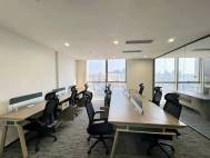 龙华地铁口写字楼、精装30平