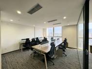 龙华地铁口写字楼、精装125平