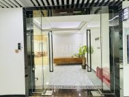 西海明珠大厦F座215平精装2＋1