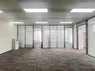 八卦岭安吉尔大厦216平3+1格局