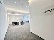 朗科全新精装修房源156平 科技园南区