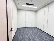 皇庭中心 359m² 4+1 朝向西