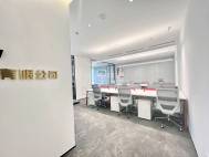 科技园南区156平 精装修 电梯口