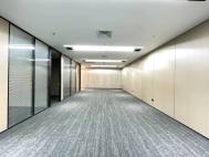 深圳北甲级写字楼292平4+1格局