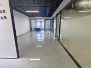 新龙大厦朝东北向202平4+1格局出租