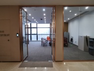 恒大天璟电梯口132平精装2＋1