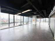 科兴科学园朝东北向408平4+1格局出租