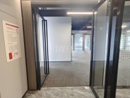 新龙大厦 436平 5+1格局 东北朝向