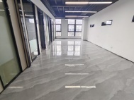 新龙大厦 223平 5+1格局 东北朝向