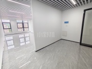 新龙大厦 119平 大单间 朝向西