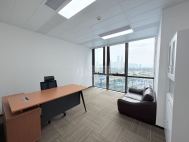 尚美科技大厦 180平 2+1 朝向南