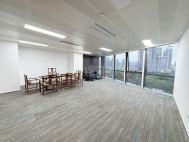 尚美科技大厦 347平 2+1 东南朝向