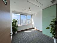 喜年中心 233平 3+1 朝向南