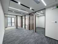 新华保险大厦 高区 168平3+1格局