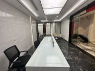 北航大厦325平精装4＋1