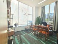 智慧广场南向588平 精装带大阳台