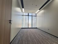 盛龙时代广场 393平 4+1朝向东南北