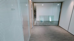 马成时代广场精装2+1可配家私