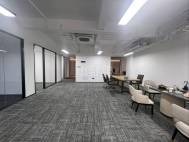华强北建艺大厦240平4+1格局