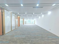 创新科技广场一期398平5+1格局朝东南