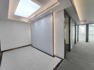 精装修，采光通透，无遮挡，超高实用率！