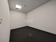 利金城电梯口262平4+1格局，采光好