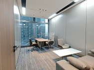 清湖地铁口甲级楼、精装121平、2+1