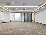 时代金融中心390平4+1格局双面采光