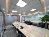 喜年中心215平精装3＋1