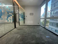 西南向精装158平  2+1格局  