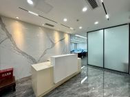 大冲南向530平  电梯口房源  4+1