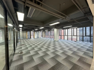 精装修，采光通透，无遮挡，超高实用率！